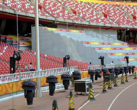 球場(chǎng)LED燈的吊裝